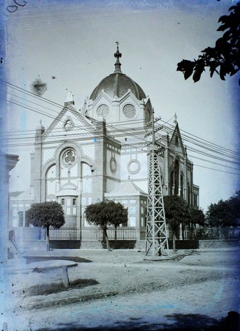 The synagogue on Eötvös utca, Szatmárnémeti (Satu Mare), 1914.